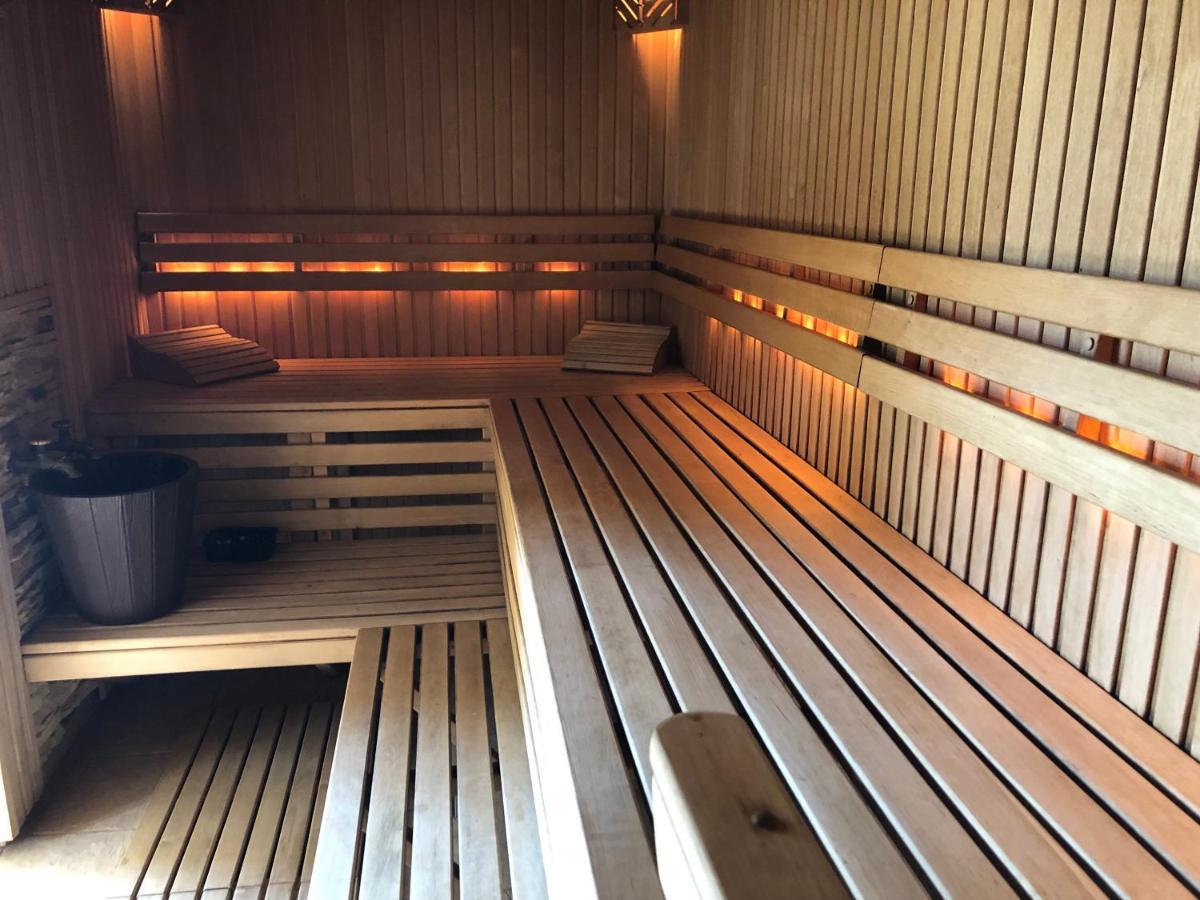 Guests House With Amazing Pool And Sauna Babite ภายนอก รูปภาพ