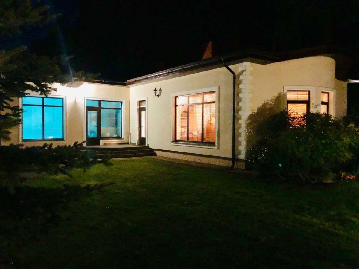 Guests House With Amazing Pool And Sauna Babite ภายนอก รูปภาพ
